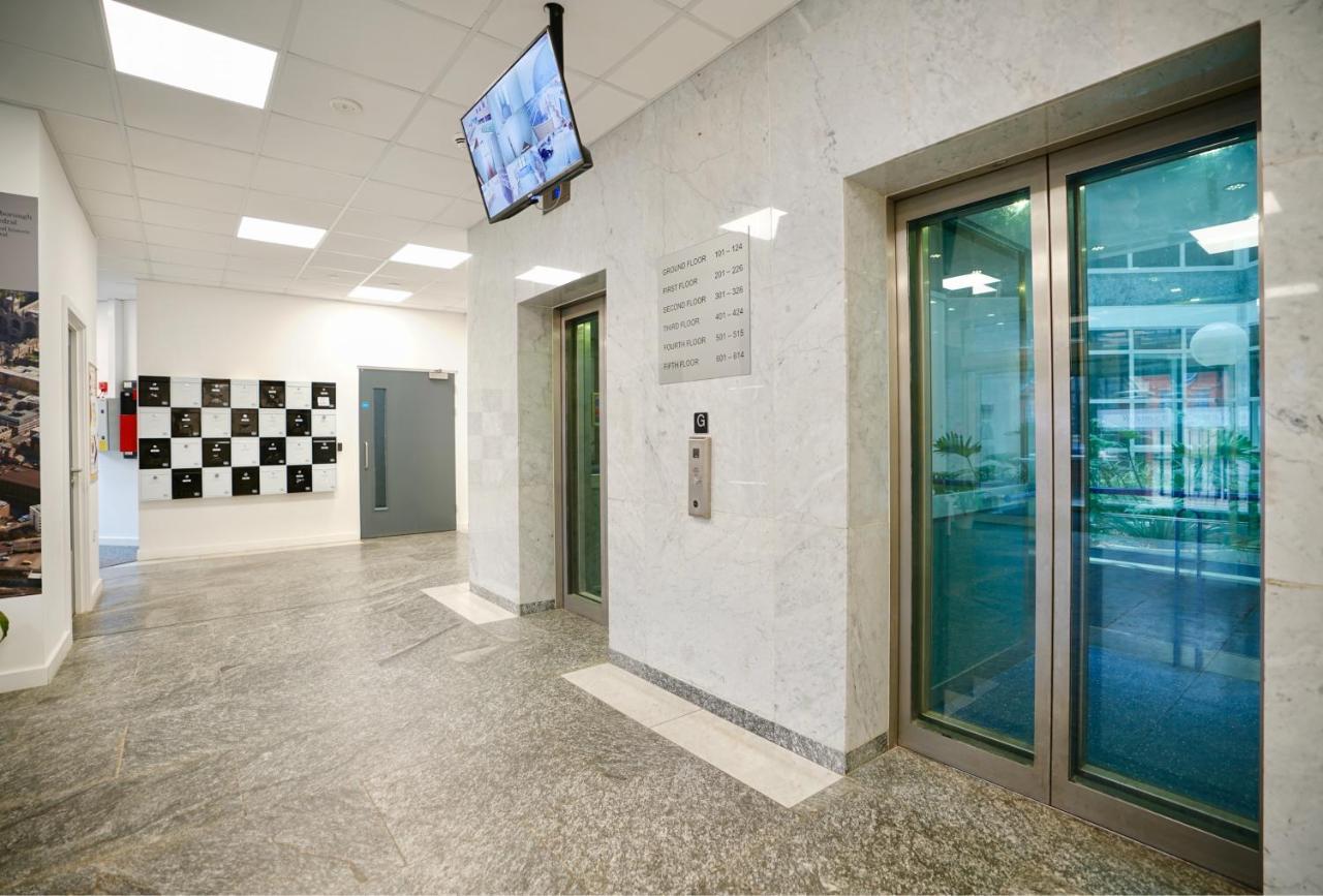 Sleek & Stylish Apartment By Dh Aparthotels Peterborough Luaran gambar