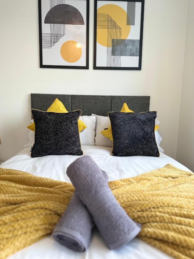 Sleek & Stylish Apartment By Dh Aparthotels Peterborough Luaran gambar